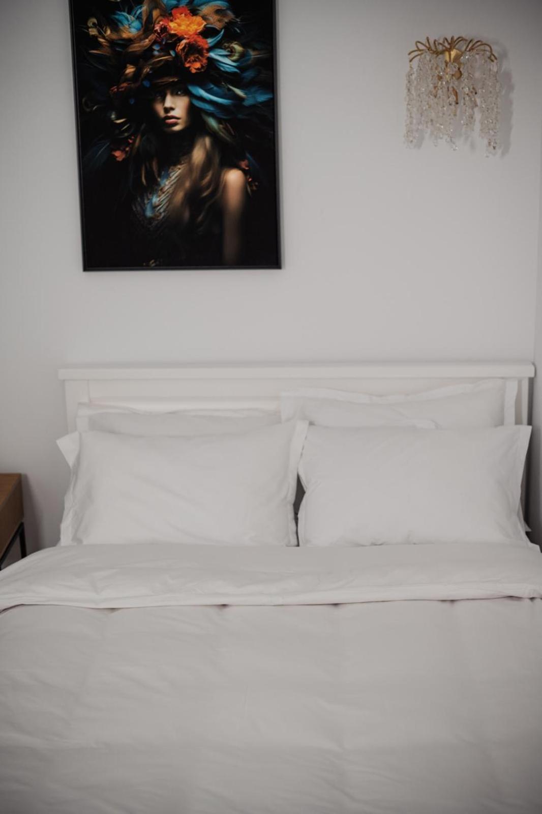 House Apartment *